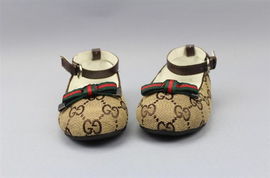LV、Chanel、Gucci童鞋與親子鞋最新整理上新——21樓更新與商家圈動態